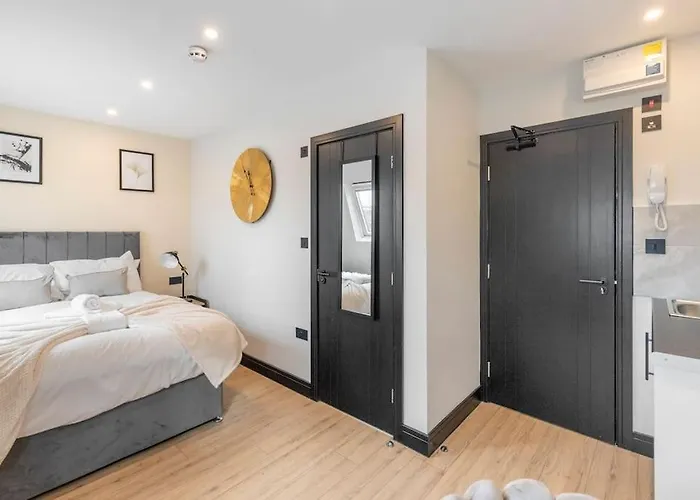 Finsbury Suite 4 Next Arsnl Stadium